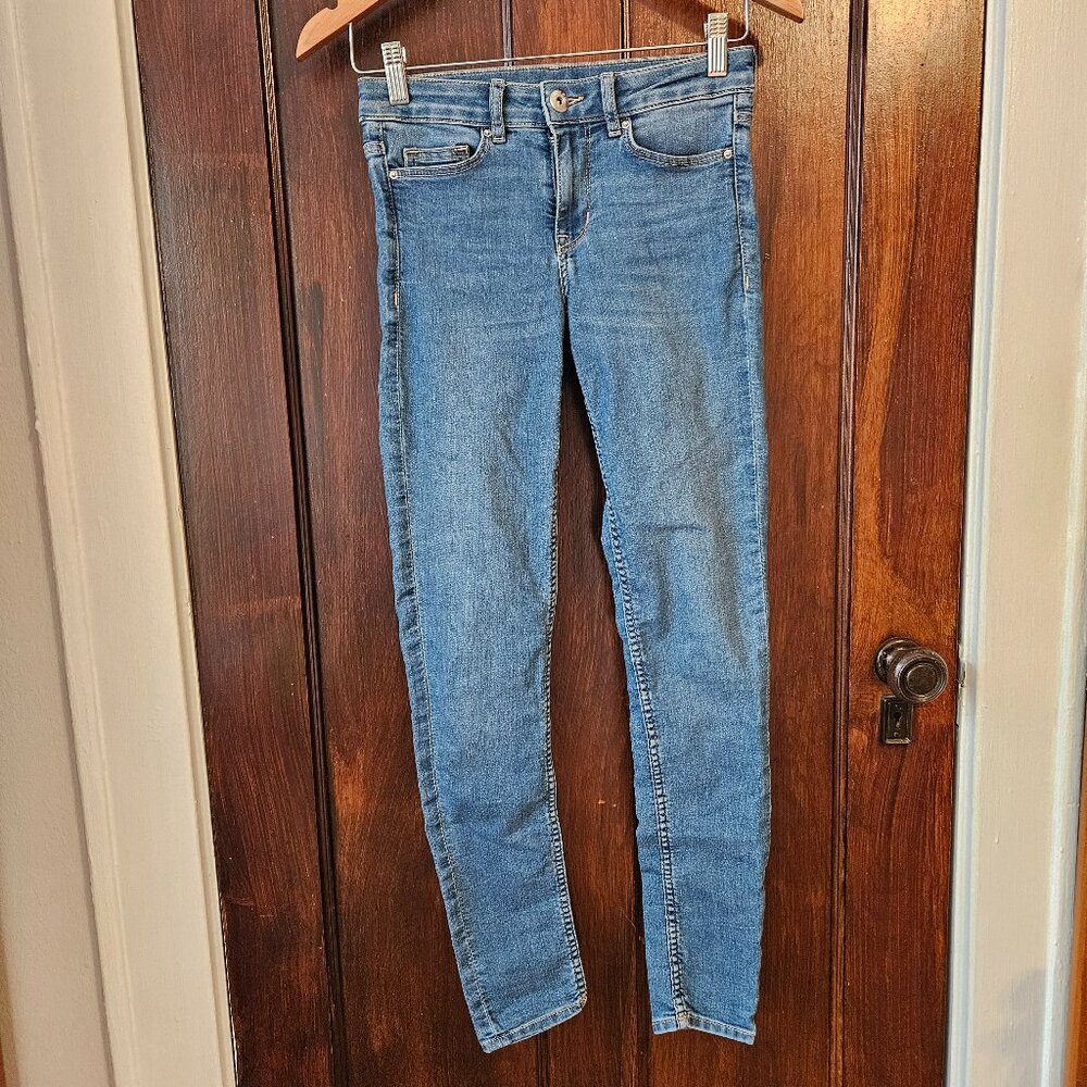 Divided H&M Skinny Jeans Size US 2